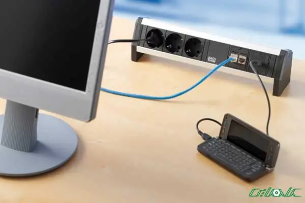 پریز-رومیزی